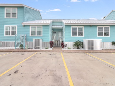 Lake House Pool, 800 Ft Pier, Tennis, Pickle Ball, Boat Slips and Launch, BBQ Area, , on  in Texas - Lakehouse Vacation Rental - Lake Home for rent on LakeHouseVacations.com