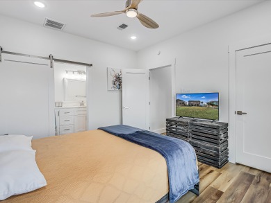 Lake House Hottub, Close to the Beach, Upgraded Furnishings, Fenced yard, BBQ Grill., , on  in Texas - Lakehouse Vacation Rental - Lake Home for rent on LakeHouseVacations.com