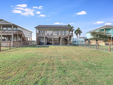 Lake House Hottub, Close to the Beach, Upgraded Furnishings, Fenced yard, BBQ Grill., , on  in Texas - Lakehouse Vacation Rental - Lake Home for rent on LakeHouseVacations.com