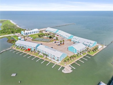 Lake House Kontiki Fishing Pier, Pool, Tennis, Pickleball, Boat Slip, , on  in Texas - Lakehouse Vacation Rental - Lake Home for rent on LakeHouseVacations.com