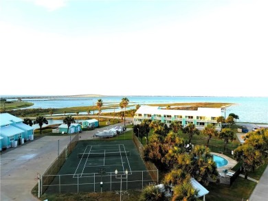 Lake House Kontiki Fishing Pier, Pool, Tennis, Pickleball, Boat Slip, , on  in Texas - Lakehouse Vacation Rental - Lake Home for rent on LakeHouseVacations.com