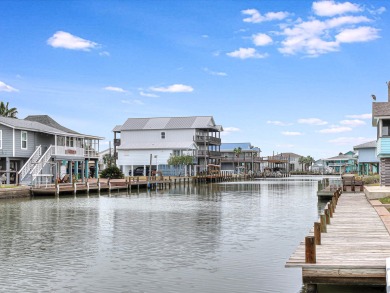 Lake House 2 Boat Slips, Huge Deck, Waterfront and Pet Friendly!, , on  in Texas - Lakehouse Vacation Rental - Lake Home for rent on LakeHouseVacations.com