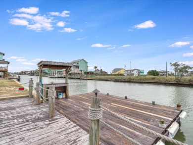 Lake House 2 Boat Slips, Huge Deck, Waterfront and Pet Friendly!, , on  in Texas - Lakehouse Vacation Rental - Lake Home for rent on LakeHouseVacations.com