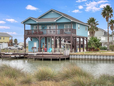 Lake House 2 Boat Slips, Huge Deck, Waterfront and Pet Friendly!, , on  in Texas - Lakehouse Vacation Rental - Lake Home for rent on LakeHouseVacations.com