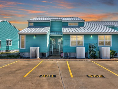 Lake House Waterfront, boat launch, swimming pool, lighted fishing pier & boat parking. , , on  in Texas - Lakehouse Vacation Rental - Lake Home for rent on LakeHouseVacations.com