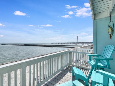 Lake House Waterfront, boat launch, swimming pool, lighted fishing pier & boat parking. , , on  in Texas - Lakehouse Vacation Rental - Lake Home for rent on LakeHouseVacations.com