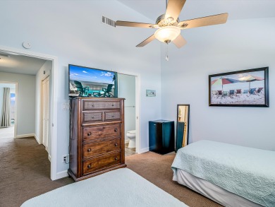 Lake House Waterfront, boat launch, swimming pool, lighted fishing pier & boat parking. , , on  in Texas - Lakehouse Vacation Rental - Lake Home for rent on LakeHouseVacations.com