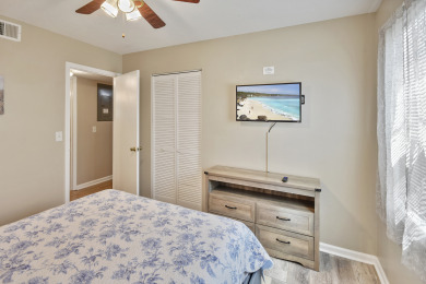 Lake House First floor 2 bedroom 2 bath condo in the heart of Surfside Beach, , on  in South Carolina - Lakehouse Vacation Rental - Lake Home for rent on LakeHouseVacations.com