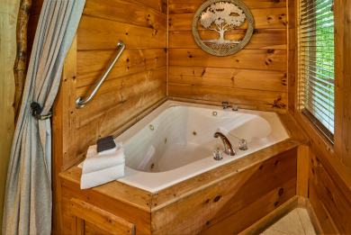 Lake House Romantic Value Cabin - Pool Table, Hot Tub, , on  in Tennessee - Lakehouse Vacation Rental - Lake Home for rent on LakeHouseVacations.com
