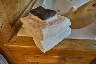 Lake House Romantic Value Cabin - Pool Table, Hot Tub, , on  in Tennessee - Lakehouse Vacation Rental - Lake Home for rent on LakeHouseVacations.com