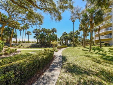 Lake House 112 Barrington Court. Beachfront Condo, Sleeps 8, Free Bikes, , on  in South Carolina - Lakehouse Vacation Rental - Lake Home for rent on LakeHouseVacations.com