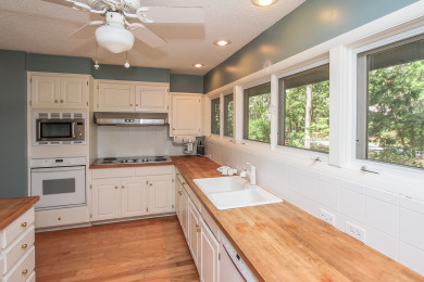 Lake House 1 Deer Run Newly Listed & Furnished Home, Dog Friendly, 4 BR, Bikes, , on  in South Carolina - Lakehouse Vacation Rental - Lake Home for rent on LakeHouseVacations.com