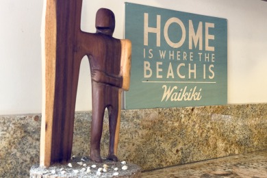 Lake House 2-Bedroom Suite Close to Beach in Heart of Waikiki! Parking nearby, AC, Wi-Fi, , on  in Hawaii - Lakehouse Vacation Rental - Lake Home for rent on LakeHouseVacations.com