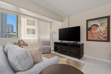 Lake House Corner Unit 1 Block to Beach in Heart of Waikiki! FREE Parking & Wi-Fi, AC!, , on  in Hawaii - Lakehouse Vacation Rental - Lake Home for rent on LakeHouseVacations.com