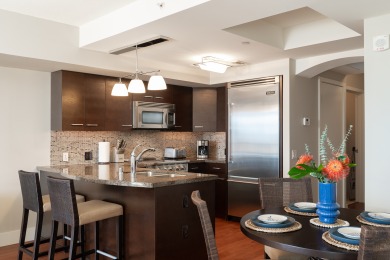 Lake House Luxury suite overlooking Waikiki skyline with Ocean View, FREE Parking!, , on  in Hawaii - Lakehouse Vacation Rental - Lake Home for rent on LakeHouseVacations.com