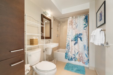 Lake House Luxury suite overlooking Waikiki skyline with Ocean View, FREE Parking!, , on  in Hawaii - Lakehouse Vacation Rental - Lake Home for rent on LakeHouseVacations.com