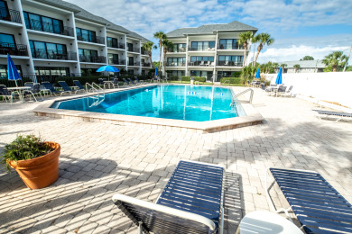 Lake House Complete upgrade Gulf Front luxury 1 bedroom 1 bath sleeps four, , on  in Florida - Lakehouse Vacation Rental - Lake Home for rent on LakeHouseVacations.com