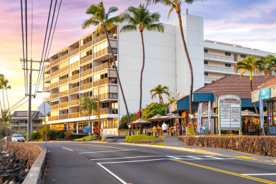 Lake House Kona Alii#211 Beautiful 2nd Flr corner condo w Elevators, Heart of downtown, , on  in Hawaii - Lakehouse Vacation Rental - Lake Home for rent on LakeHouseVacations.com