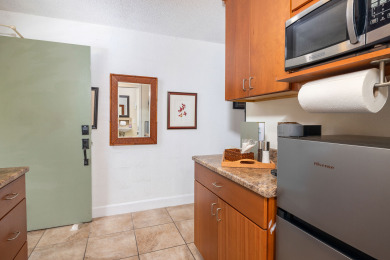 Lake House Kona Islander Inn#309 Downtown Kona, Walk to everything, Remodeled Studio, , on  in Hawaii - Lakehouse Vacation Rental - Lake Home for rent on LakeHouseVacations.com