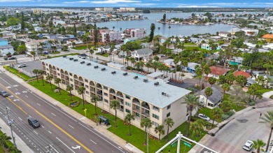 Lake House One Bedroom 1 12 Bath Madeira Place #211, , on  in Florida - Lakehouse Vacation Rental - Lake Home for rent on LakeHouseVacations.com