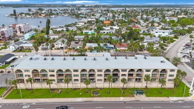 Lake House One Bedroom 1 12 Bath Madeira Place #211, , on  in Florida - Lakehouse Vacation Rental - Lake Home for rent on LakeHouseVacations.com