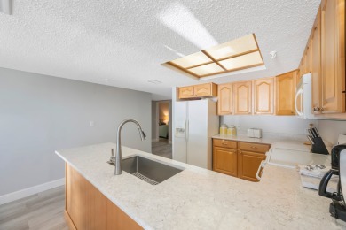 Lake House 3b 2b Direct Beach Front Top Floor Corner, , on  in Florida - Lakehouse Vacation Rental - Lake Home for rent on LakeHouseVacations.com