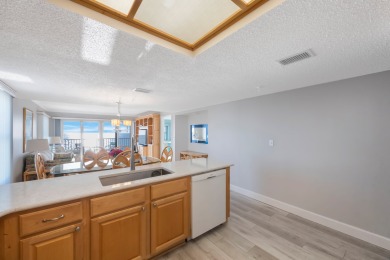 Lake House 3b 2b Direct Beach Front Top Floor Corner, , on  in Florida - Lakehouse Vacation Rental - Lake Home for rent on LakeHouseVacations.com