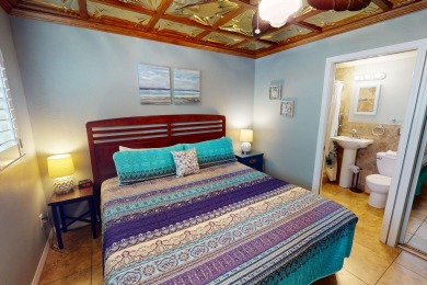 Lake House Updated 2nd Floor Unit by Pool - Only Steps to the Beach - Free WFii, , on  in Florida - Lakehouse Vacation Rental - Lake Home for rent on LakeHouseVacations.com