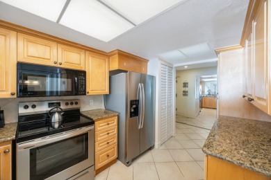 Lake House Direct Beach Front 2b 2b Madeira Norte, , on  in Florida - Lakehouse Vacation Rental - Lake Home for rent on LakeHouseVacations.com