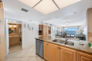Lake House Direct Beach Front 2b 2b Madeira Norte, , on  in Florida - Lakehouse Vacation Rental - Lake Home for rent on LakeHouseVacations.com