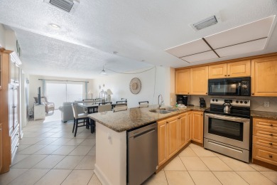 Lake House Direct Beach Front 2b 2b Madeira Norte, , on  in Florida - Lakehouse Vacation Rental - Lake Home for rent on LakeHouseVacations.com