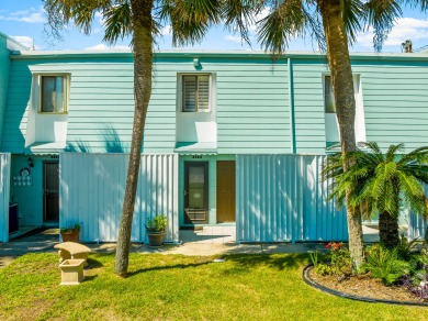 Lake House Snazzy beachfront townhouse! Steps to the beach! , , on  in Florida - Lakehouse Vacation Rental - Lake Home for rent on LakeHouseVacations.com