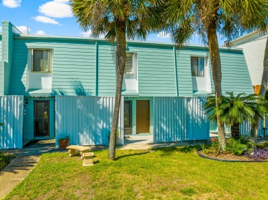 Lake House Snazzy beachfront townhouse! Steps to the beach! , , on  in Florida - Lakehouse Vacation Rental - Lake Home for rent on LakeHouseVacations.com