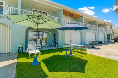 Lake House Snazzy beachfront townhouse! Steps to the beach! , , on  in Florida - Lakehouse Vacation Rental - Lake Home for rent on LakeHouseVacations.com