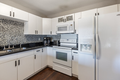 Lake House New Listing! Pet Friendly 2 Bedroom Is Oh, So Close To Beach Access #1!, , on  in Florida - Lakehouse Vacation Rental - Lake Home for rent on LakeHouseVacations.com