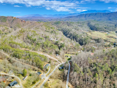 Lake House Luxury Cabin Rental with Game Room & Beautiful Views, , on  in Tennessee - Lakehouse Vacation Rental - Lake Home for rent on LakeHouseVacations.com