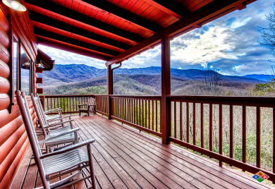Lake House Gatlinburg Cabin, Fantistic mountain views, pooltable, air hockey, near Golf, , on  in Tennessee - Lakehouse Vacation Rental - Lake Home for rent on LakeHouseVacations.com