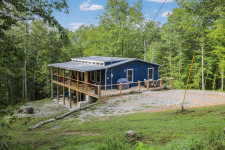  Ad# 27098 lake house for rent on LakeHouseVacations.com, lakehouse, lake home rental, lakehome for rent, vacation, holiday, lodging, lake