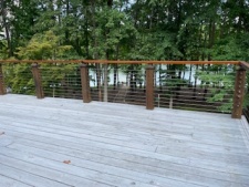 Lakehouse Vacation Rental - Lake Homes for rent on LakeHouseVacations.com, Lake property, Lake House Lake House Oak Rest At Water's Edge, Private Deck off of Master Bedroom 4, on Kerr Lake / Buggs Island in Virginia - Lakehouse Vacation Rental - Lake Home for rent on LakeHouseVacations.com