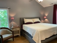 Lakehouse Vacation Rental - Lake Homes for rent on LakeHouseVacations.com, Lake property, Lake House Lake House Oak Rest At Water's Edge, Bedroom 3 - Master 1 Upper Level
Lake View, on Kerr Lake / Buggs Island in Virginia - Lakehouse Vacation Rental - Lake Home for rent on LakeHouseVacations.com