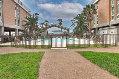 Lake House Waterfront condo, heated pool, fishing pier!, , on  in Texas - Lakehouse Vacation Rental - Lake Home for rent on LakeHouseVacations.com