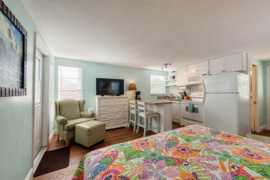 Lake House Spacious Studio-King Bed-Beach, , on  in Florida - Lakehouse Vacation Rental - Lake Home for rent on LakeHouseVacations.com