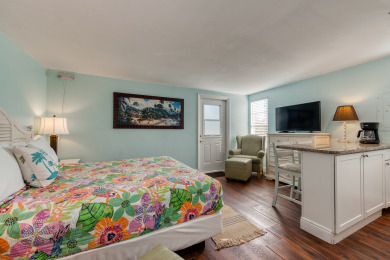 Lake House Spacious Studio-King Bed-Beach, , on  in Florida - Lakehouse Vacation Rental - Lake Home for rent on LakeHouseVacations.com