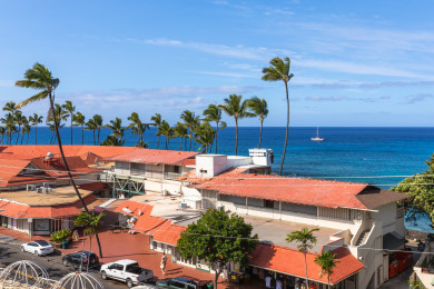 Lake House Kona Plaza#414 Top Floor Unit in Heart Of Kona Town AC & Elevators!, , on  in Hawaii - Lakehouse Vacation Rental - Lake Home for rent on LakeHouseVacations.com