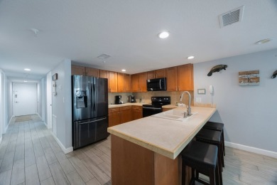Lake House 3 Bedroom 2 Bath Beach View #105 Beach Place Condos, , on  in Florida - Lakehouse Vacation Rental - Lake Home for rent on LakeHouseVacations.com