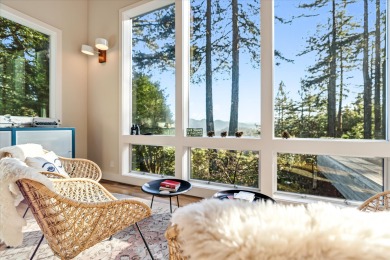 Lake House Magic Madrone- Astonishing Views! Stunner Home Top of Redwoods! HotTubWiFi, , on  in California - Lakehouse Vacation Rental - Lake Home for rent on LakeHouseVacations.com