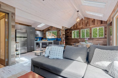 Lake House Sydney's Retreat Stylish & Captivating Treetop Paradise! HtTbPupWiFi, , on  in California - Lakehouse Vacation Rental - Lake Home for rent on LakeHouseVacations.com