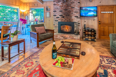 Lake House G's River View!On River Near, Golf Course! Enchanting & Fun and NEW Cabin! , , on  in California - Lakehouse Vacation Rental - Lake Home for rent on LakeHouseVacations.com