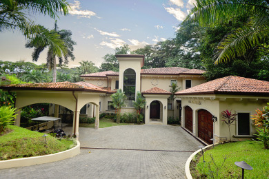 Lake House Luxury Home, Casa Vista Para so, Pool, Rainforest View, Access to Amenities., , on  in Puntarenas - Lakehouse Vacation Rental - Lake Home for rent on LakeHouseVacations.com