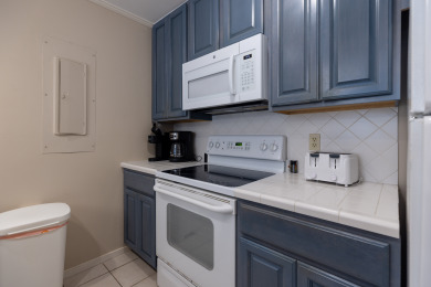 Lake House 9 Moorings 2 BR Pet Friendly Villa. Free Bikes. Free Beach Chairs. , , on  in South Carolina - Lakehouse Vacation Rental - Lake Home for rent on LakeHouseVacations.com